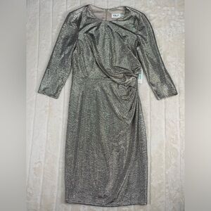 Eliza J Women's Sz 8 Silver Metallic Ruched Sheath Cocktail Party Dress Back Zip